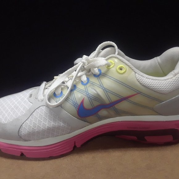 Nike Running Shoes - Picture 8 of 9